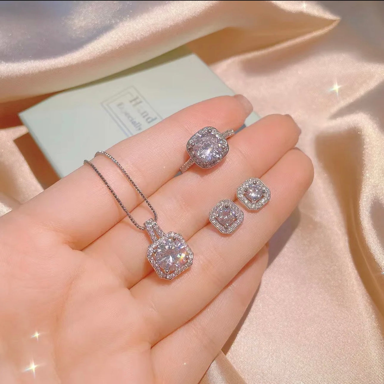 Diamond earring 3pcs set